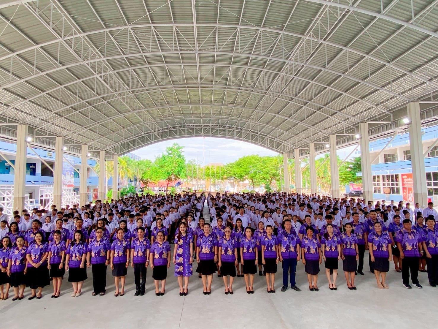 โรงเรียนเทศบาล ๑ กิตติขจร จัดพิธีถวายพระพรชัยมงคลและลงนามถวายพระพร แสดงความจงรักภักดีเนื่องในโอกาสมหามงคลเฉลิมพระชนมพรรษา 4 รอบ สมเด็จพระนางเจ้าฯ พระบรมราชินี