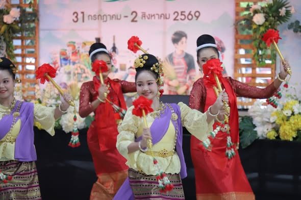 ชมรมนาฏศิลป์ โรงเรียนเทศบาล ๑ กิตติขจร ได้รับเกียรติร่วมแสดงในพิธีเปิดงาน TAK Agri & Craft Market มหกรรมสินค้าเกษตรปลอดภัย จังหวัดตาก การันตี ปีที่ 7