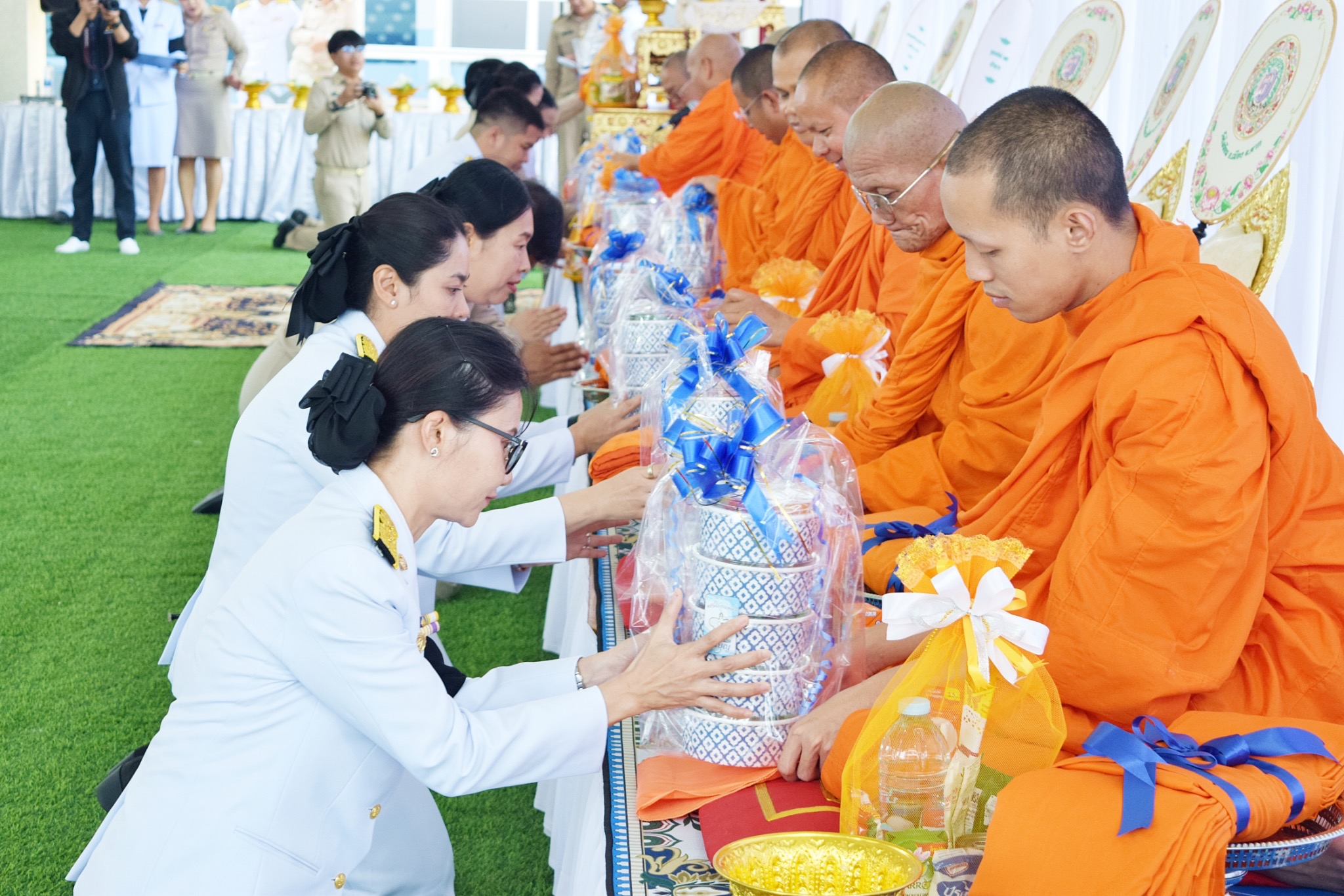 ภาพกิจกรรมที่ 80 จาก 80