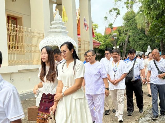 ภาพกิจกรรมที่ 42 จาก 50