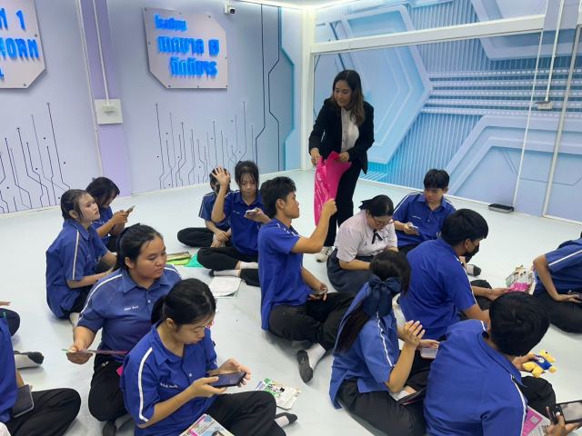 ภาพกิจกรรมที่ 9 จาก 35